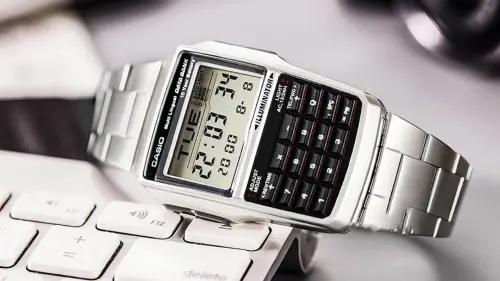 Vintage, retro, pero sobre todo resistente: este Casio llegado de los 80 no pasa desapercibido