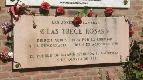 ¿Quiénes fueron las Trece Rosas, icono de la represión franquista?: se cumplen 81 años de su fusilamiento en Madrid