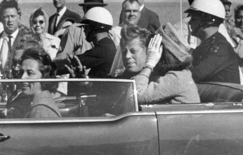Assassinat de Kennedy : « La CIA et le FBI ont caché qu’ils auraient pu sauver JFK »