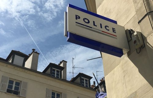 Hauts-de-Seine : Une mère soupçonnée d’avoir servi de l’eau de javel à son fils car il consultait des sites gays