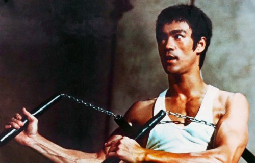 Bruce Lee serait mort d’avoir bu trop d’eau, selon des scientifiques