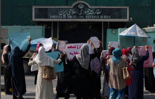 Manifestations en Iran : La colère des femmes gagne l’Afghanistan, les talibans tirent en l’air