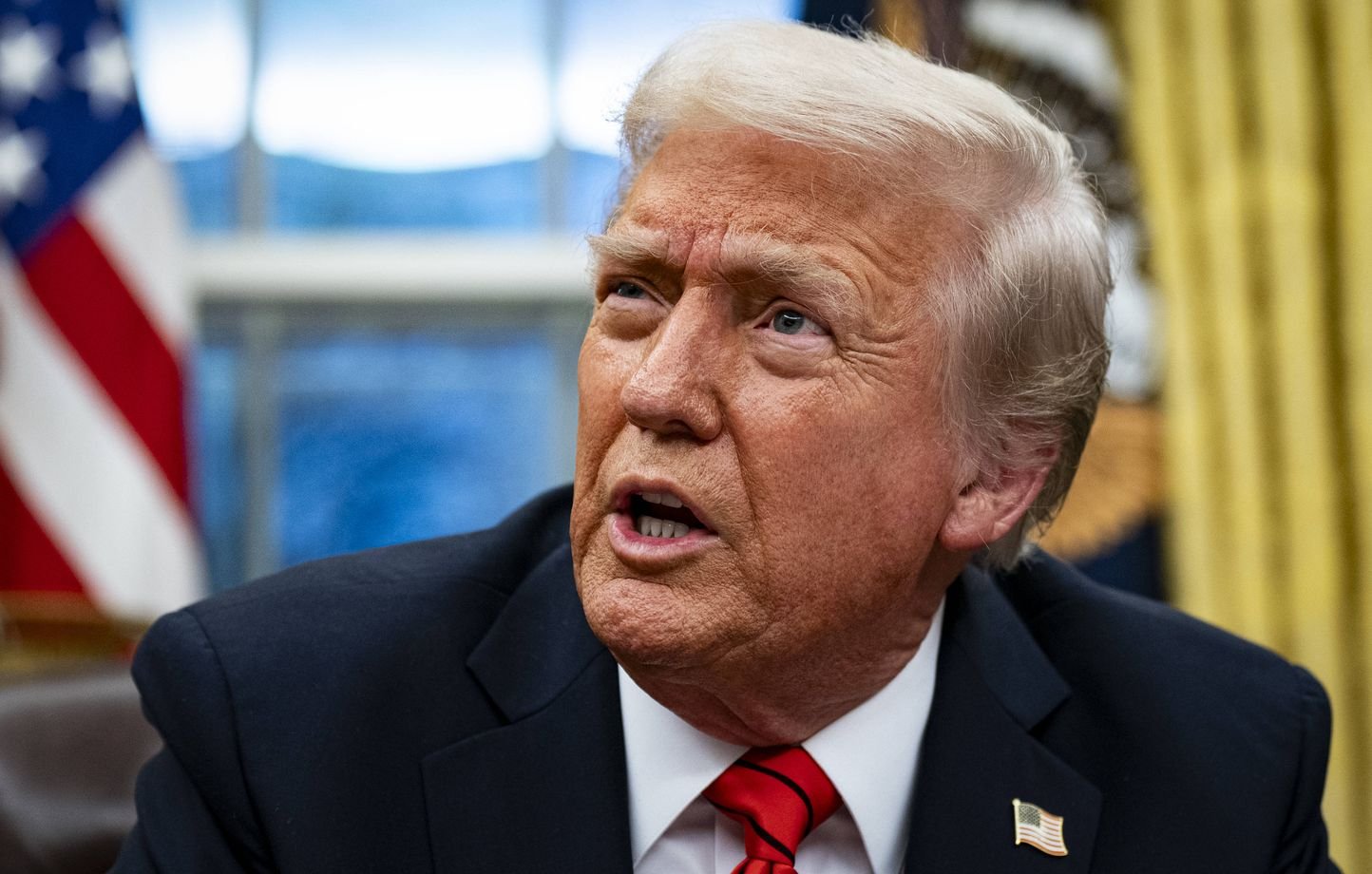 Etats-Unis : Trump revient aux pailles en plastique car elles ne vont pas « affecter un requin »