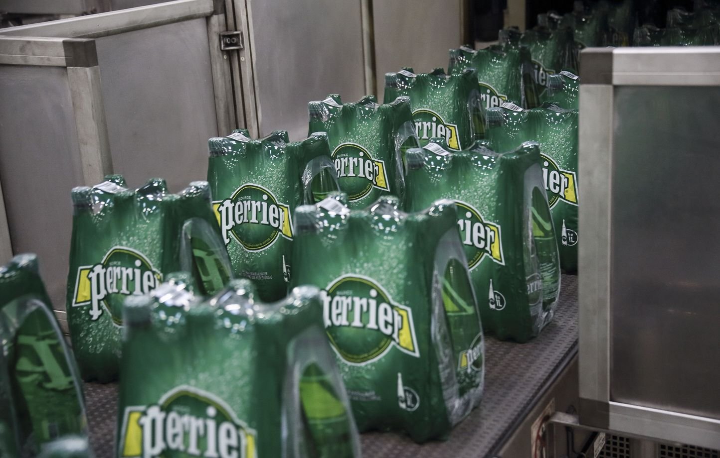 Scandale des eaux minérales : Boycott, réputation… Les grands groupes comme Nestlé peuvent-ils vraiment couler ?