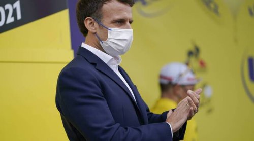 Pass sanitaire : « Une dictature, ça n’est pas ça », se défend Emmanuel Macron face aux critiques