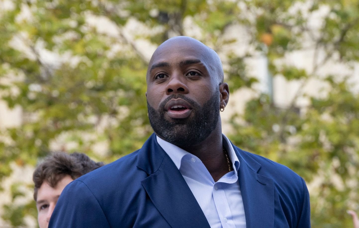 Antilles : Teddy Riner demande à Manuel Valls « d’arrêter de se foutre des gens » et réclame « des prix corrects »