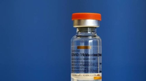 Coronavirus : Le décès d’une personne vaccinée, un « suicide » aux yeux de son assurance-vie ? C’est faux
