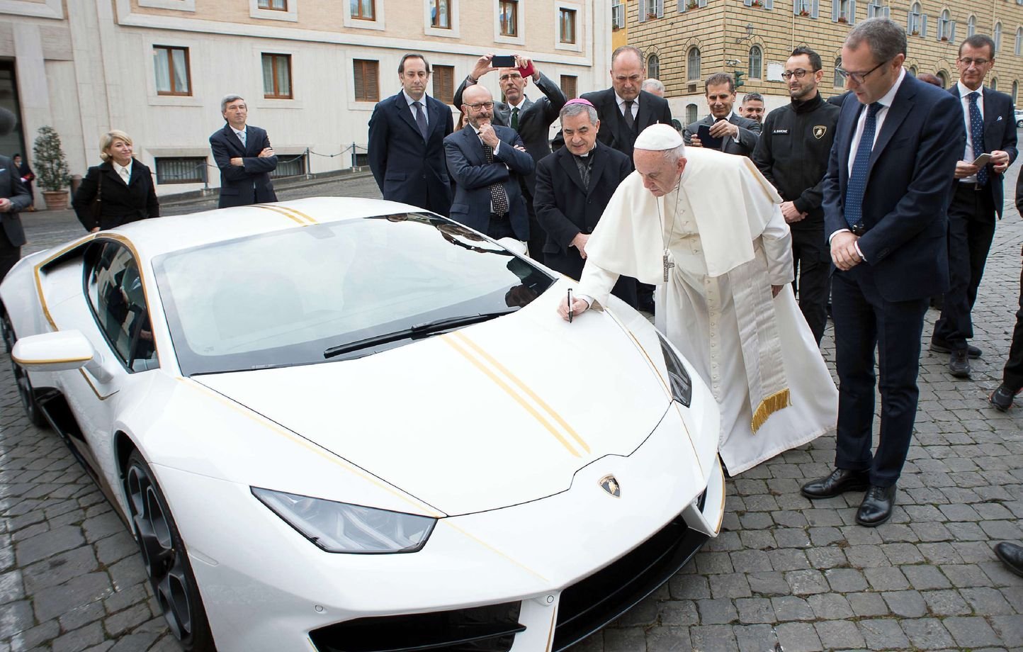 Mort du pape François : Quel est le salaire d’un souverain pontife ?