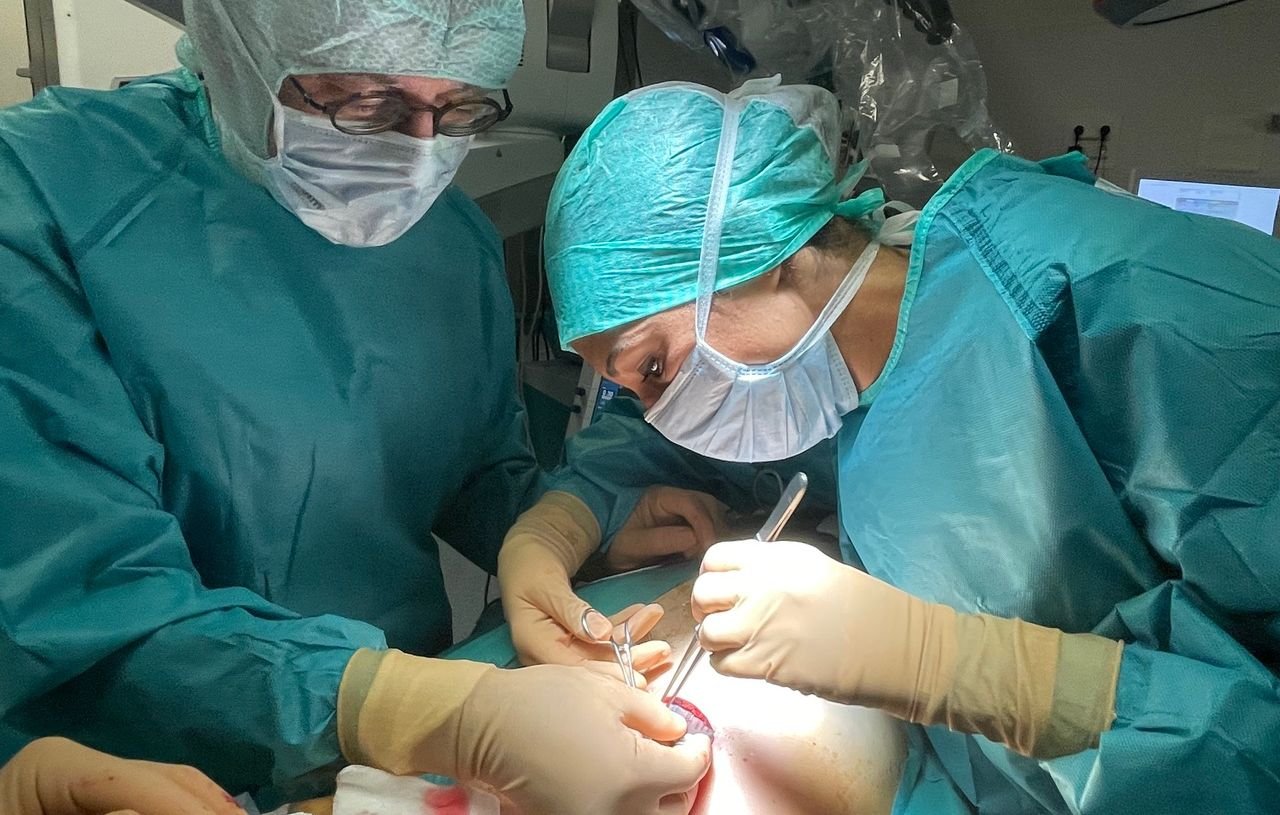 Apnée du sommeil : « Comme un pacemaker sous la langue »… Quel est ce nouveau dispositif remboursé ?