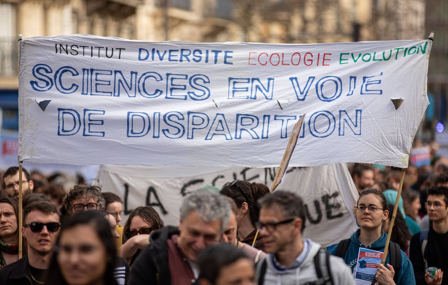 « Les leçons des années 1930 sont claires »… Face aux mesures antisciences de Trump, les chercheurs européens ont peur