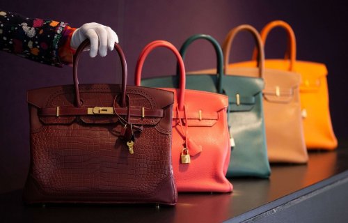 Hermès : Le groupe de luxe attaque un artiste qui vend des NFT représentant des sacs Birkin