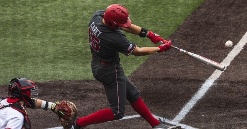 Nebraska takes advantage of error in ninth, knocks off Spartans in extra innings