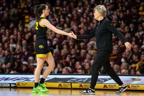 Iowa Basketball: Lisa Bluder advocates for NCAA to recognize Lynette Woodard, other AIAW accomplishments