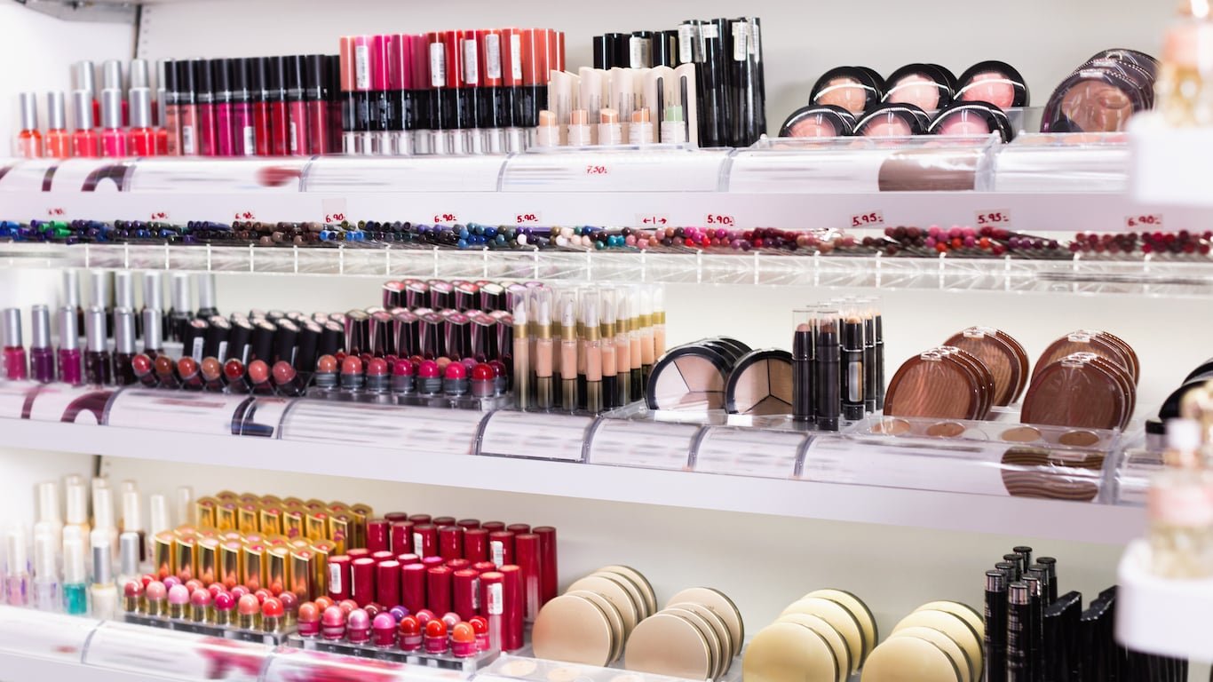 Ulta Beauty Climbs 4%, e.l.f. Beauty Rises 5% as Post-Earnings Selloff Reverses