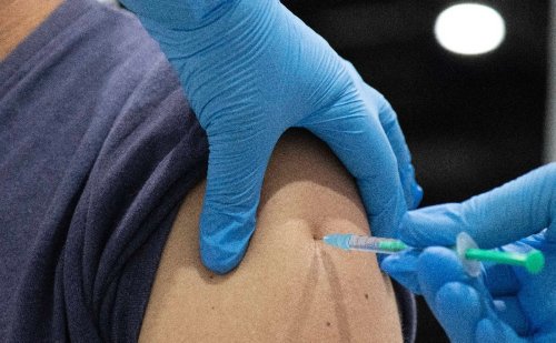 Stiko : Impfung gegen Coronavirus und Grippe kann zeitgleich erfolgen