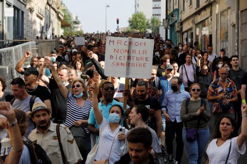 Proteste in ganz Frankreich gegen neue Corona-Maßnahmen