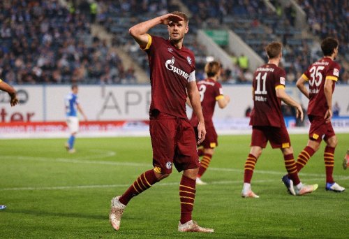 Terodde mit Doppelpack : Schalke siegt in Rostock