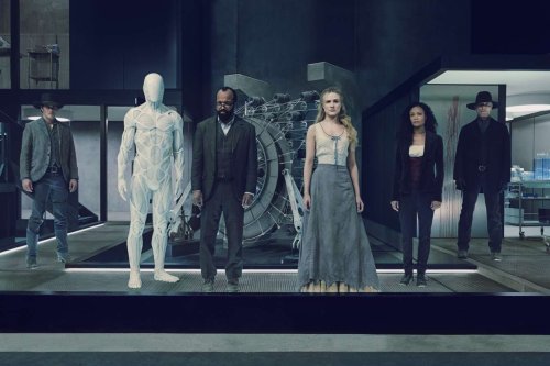 La star de Westworld révèle que l'équipe créative travaille encore à conclure l'histoire