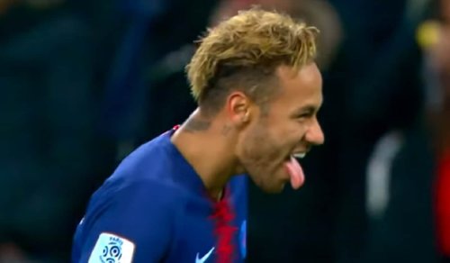 Neymar frappe à la porte du FC Barcelone