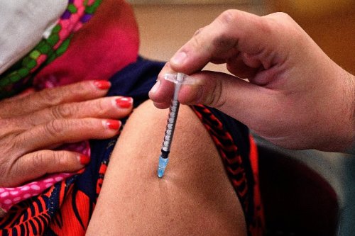 US making plans to reopen to fully vaccinated foreigners as China curbs travel