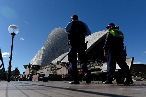 Australia records first death in Sydney virus outbreak