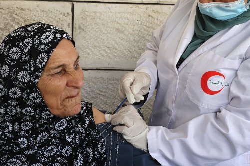 Palestinians cancel deal to trade vaccine doses with Israel