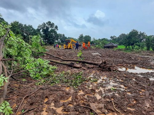 India rescuers hunt for survivors as monsoon toll hits 76