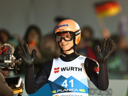 Skispringen: Wind spielt verrückt - Geiger geht aufs Podium