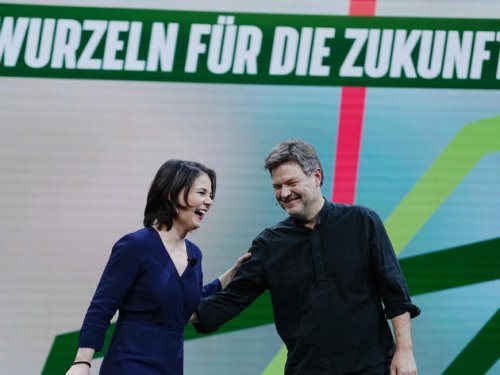 Grünen-Parteitag: Habeck erwähnt „unangenehme“ Situation rund um Hausbau-Krach - und zieht über Union her