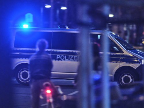 Streit auf offener Straße in Duisburg-Marxloh: Drei junge Erwachsene verletzt