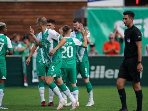 Oliver Burkes Traum-Debüt im Zillertal: SV Werder Bremen gewinnt Testspiel gegen den Karlsruher SC nach frühem Rückstand