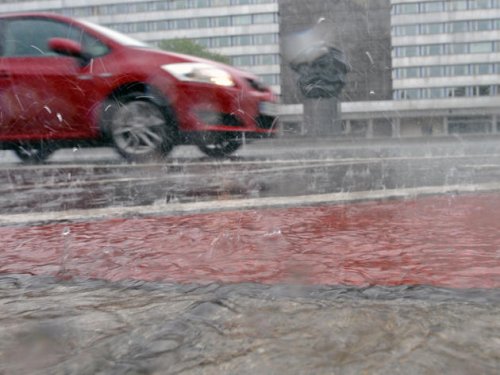 Unwetterwarnung für NRW: Ergiebiger Dauerregen – Türen und Fenster geschlossen halten