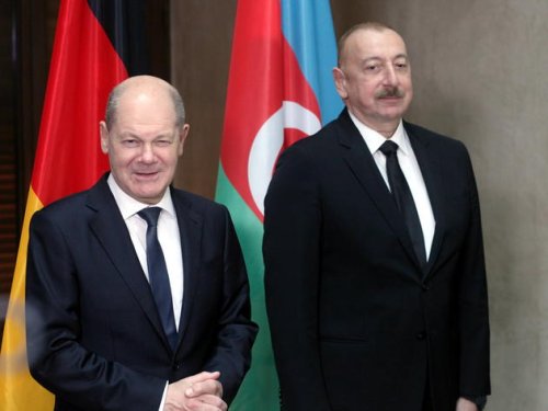 Deals mit Aserbaidschan: Wie die Bundesregierung das Regime eines Autokraten fördert