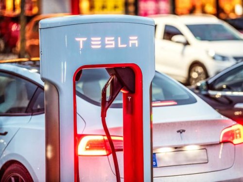 Tesla-Preissenkungen wirken sich aus: Experte prophezeit E-Auto-Rabattschlacht