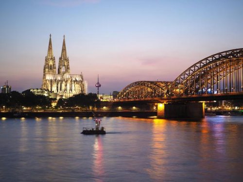 Tiefster Punkt, größter Kinosaal, kleinste Stadt: Kennen Sie diese 10 Fakten über NRW?