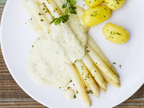 Spargel kochen mit Sauce Hollondaise: So schmeckt es wie bei Mama