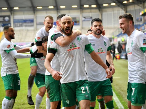 Siegesserie hält: Der SV Werder Bremen gewinnt irres Sieben-Tore-Spektakel in Paderborn