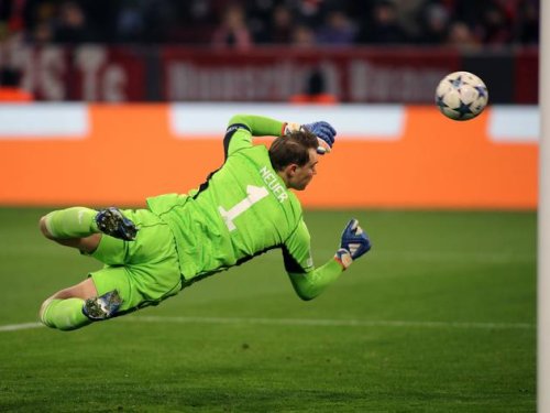 „Neuer, der unwahrscheinliche Held“: Engländer feiern Bayern-Keeper nach Kopenhagen-Match
