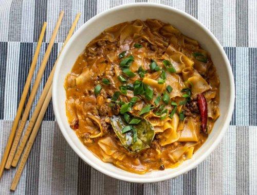 Thai Panang Curry Noodles with Meat Sauce