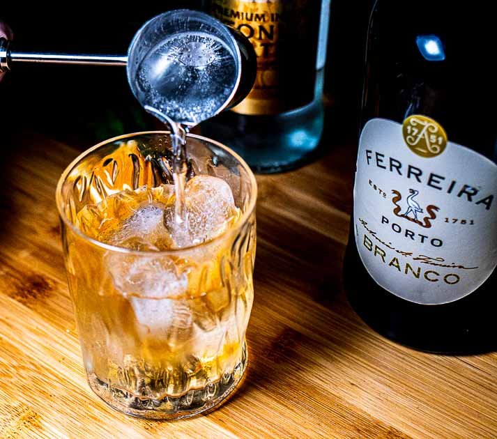 White Port and Tonic Cocktail – Portugal’s Porto Tonico