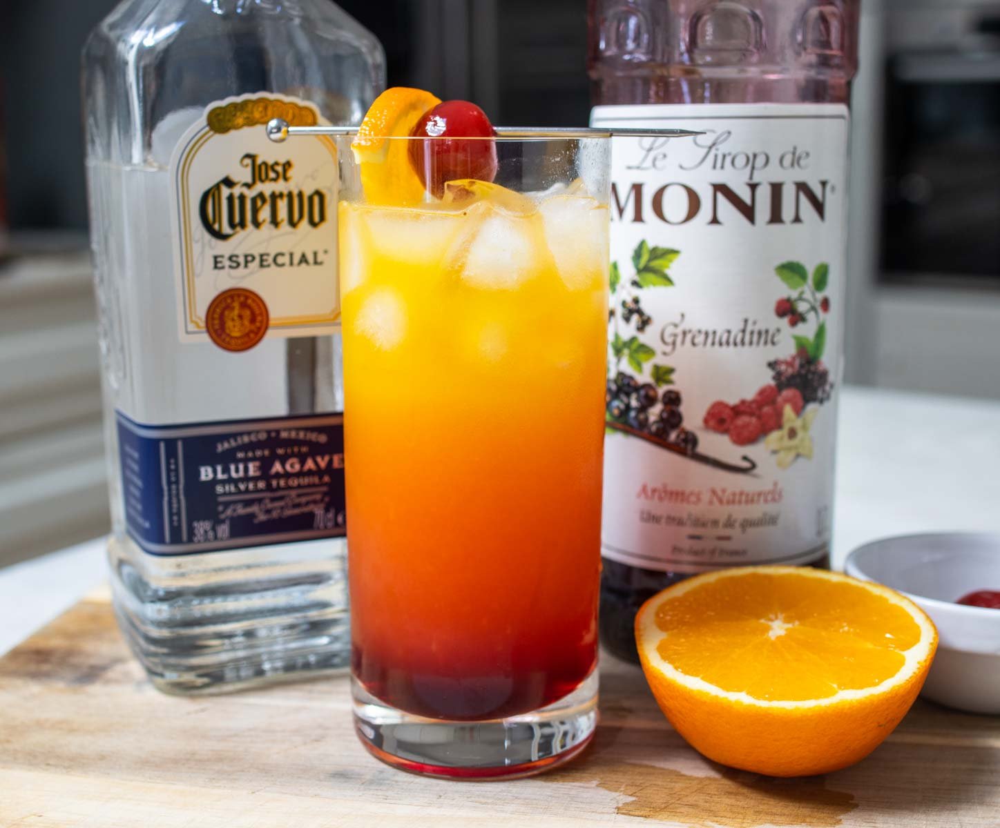 Colorful Cocktails That Set The Tone