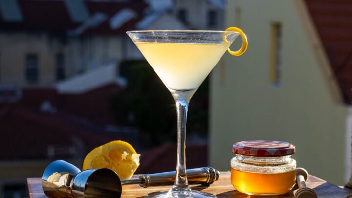 Bee’s Knees Cocktail Recipe