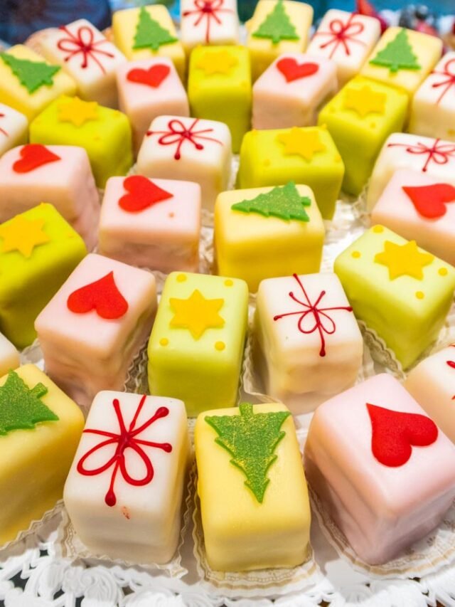 Best Christmas Desserts Around the World Story | 2foodtrippers