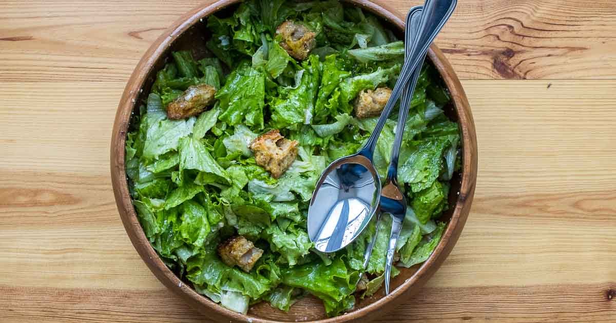 How to Make a Caesar Salad at Home
