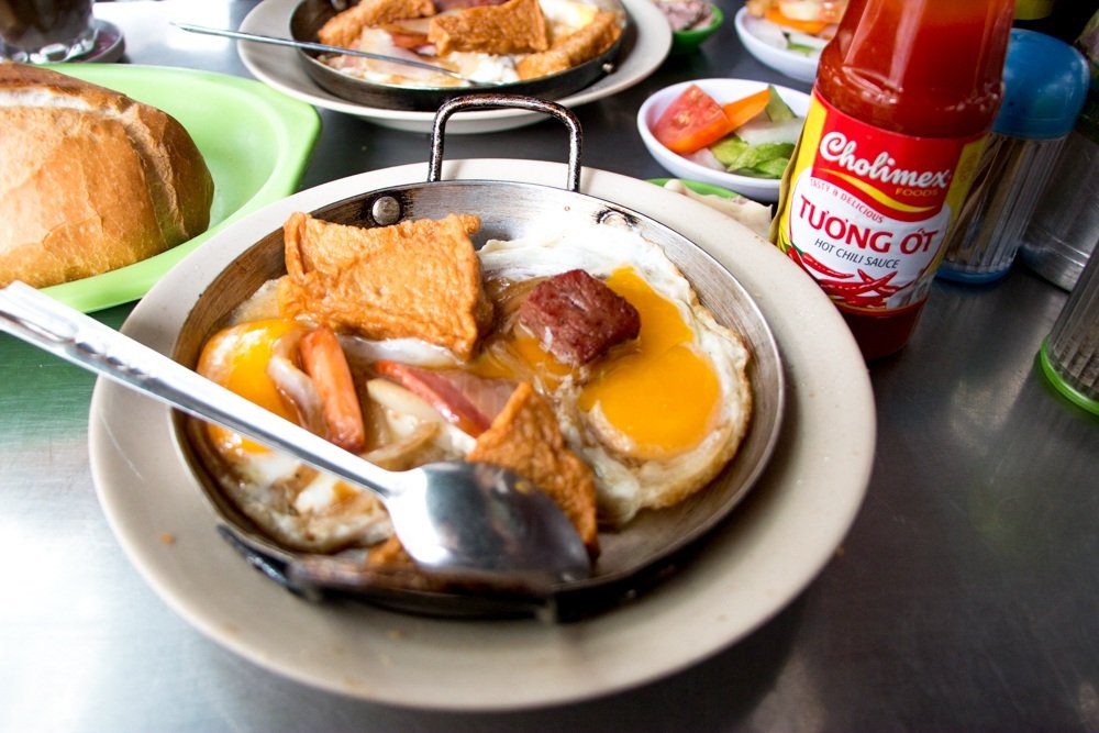 6 Tasty Saigon Food Experiences