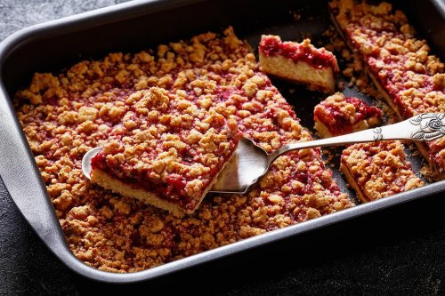Double Raspberry Crumble Bars Recipe Is Too Good to Pass Up