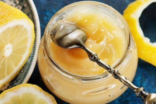 Sweet & Tart Creamy Lemon Curd Recipe (4 Ingredients, 10 Minutes)