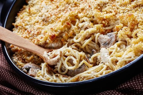 This 30-Minute Creamy Chicken Tetrazzini Recipe Is What's for Dinner