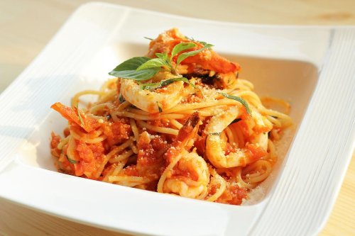 Calabria Seafood Spaghetti Recipe (Spaghetti di Tornola) With Fresh Tomato Sauce