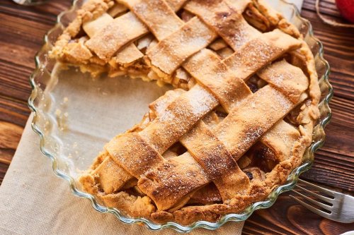 Salted Caramel Apple Pie Recipe Elevates Your Fall Baking